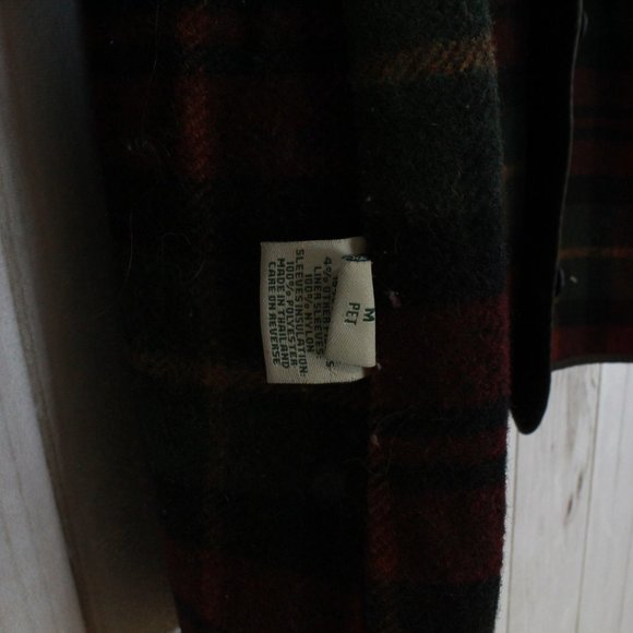 LL BEAN Classic Button Down Barn Jacket Size M - Picture 9 of 12
